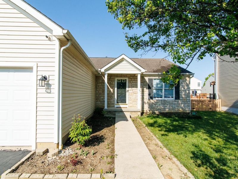 363 Belfair Drive , Galloway, OH 43119 Photo 4