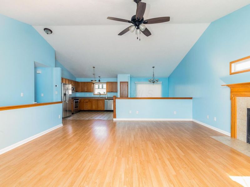363 Belfair Drive , Galloway, OH 43119 Photo 7