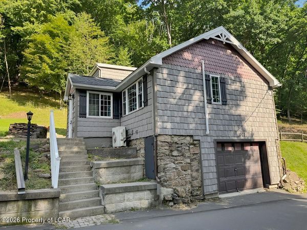 1503 Valley Road, Tamaqua, PA 18252