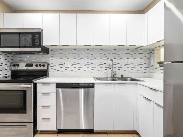 3670 Inverrary Dr , Unit 1OB, Lauderhill, FL 33319