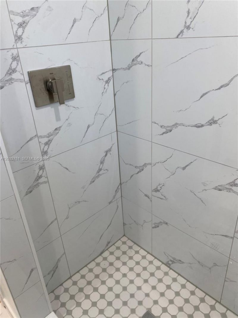 181 2nd Ct, Key Largo, FL 33037 Photo
