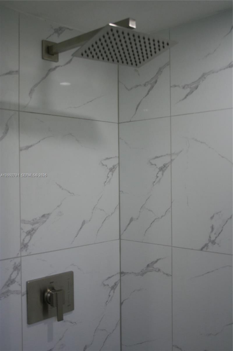 181 2nd Ct, Key Largo, FL 33037 Photo