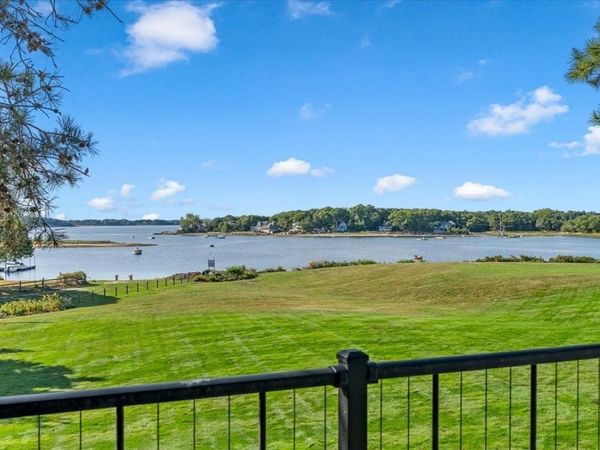 30 Woodbury St, Unit 30, Wareham, MA 02532
