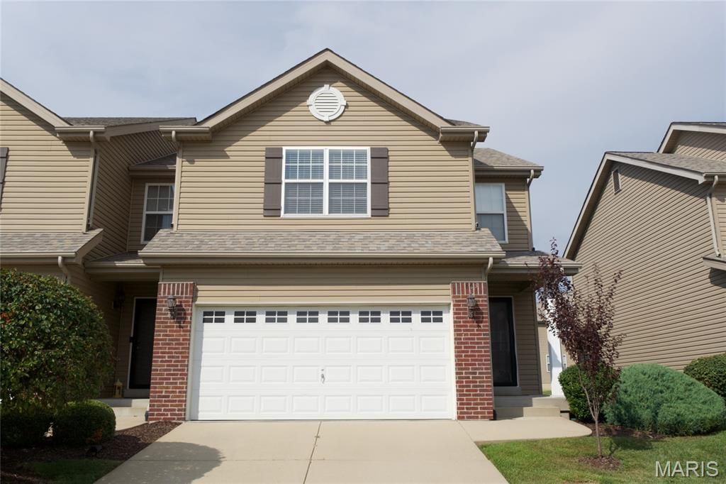 863 Harbor Woods Drive , Fairview Heights, IL 62208 Main Photo