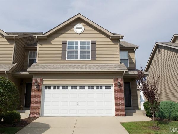 863 Harbor Woods Drive , Fairview Heights, IL 62208