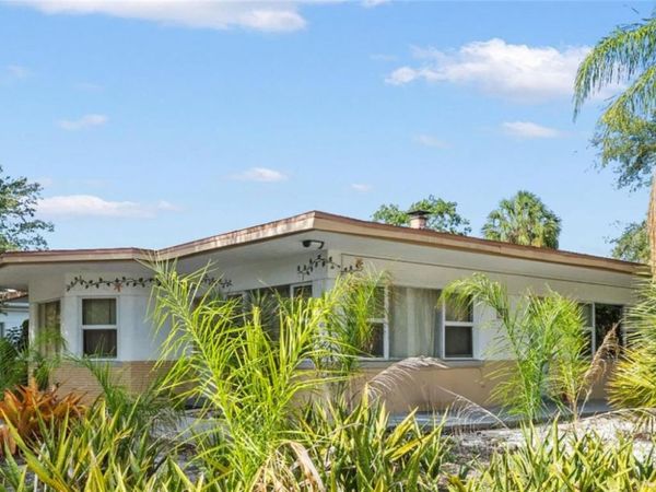 901 3RD STREET N, Unit 8, ST PETERSBURG, FL 33701