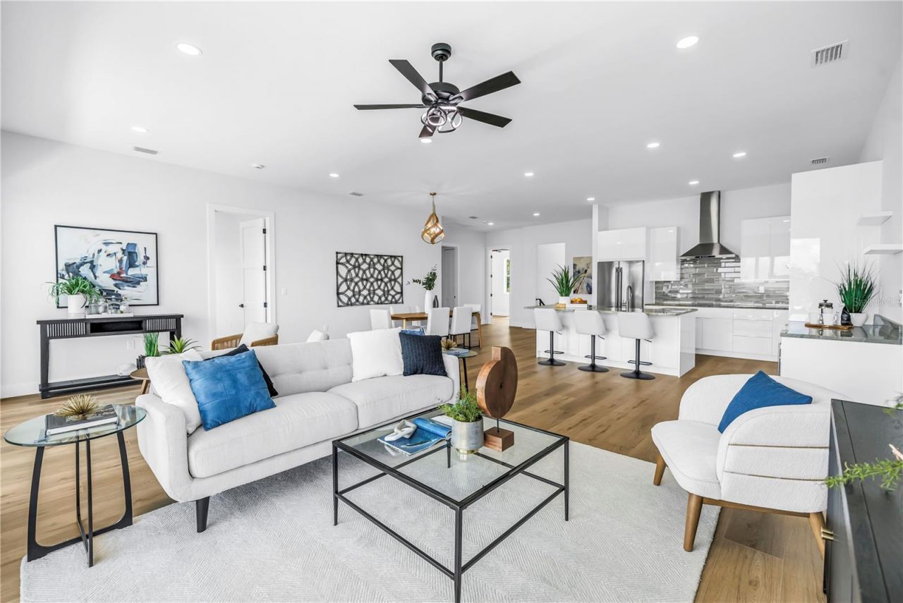 7957 2nd Avenue S, Saint Petersburg, FL 33707 Photo