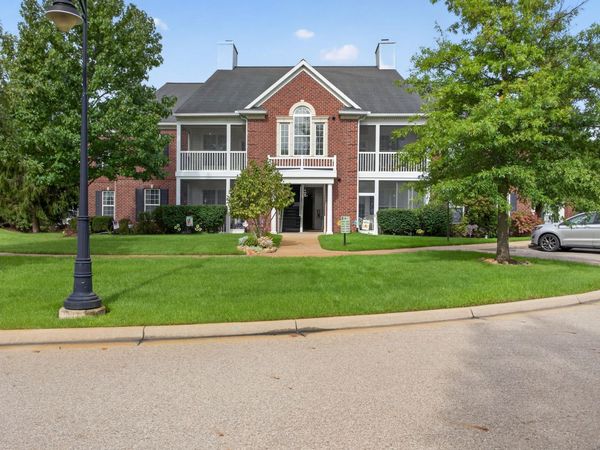 1967 Coventry Circle, Jackson, MI 49201