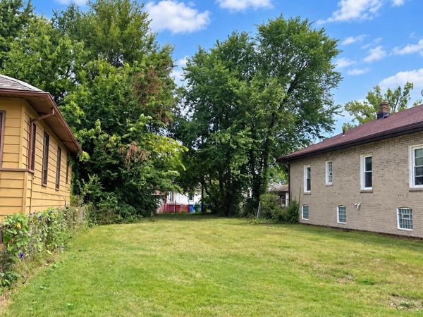 917 Eaton Street , Hammond, IN 46320