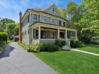 407 McKinley Avenue , Libertyville, IL 60048 primary photo