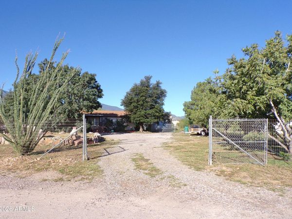5760 S MESQUITE TREE Lane, Hereford, AZ 85615