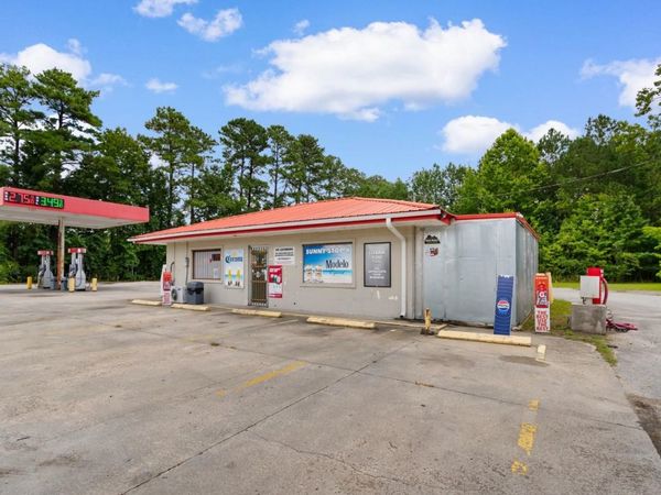 1798 Highway 701 North , Loris, SC 29569