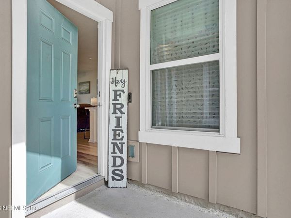 874 CAPITOL Parkway, Jacksonville, FL 32218
