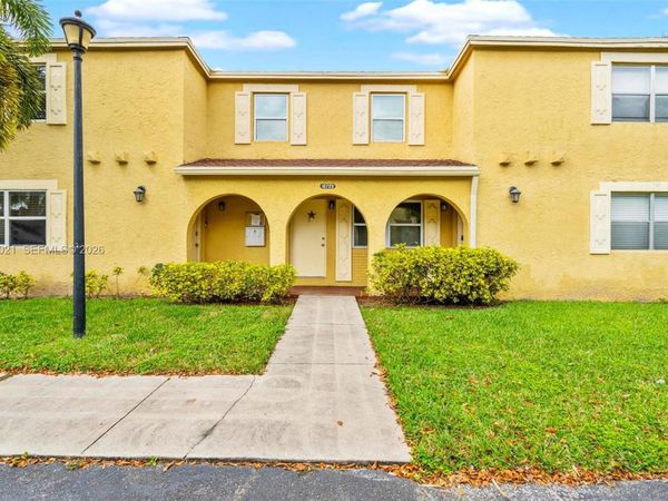 10729 La Placida Dr , Unit 3-4, Coral Springs, FL 33065