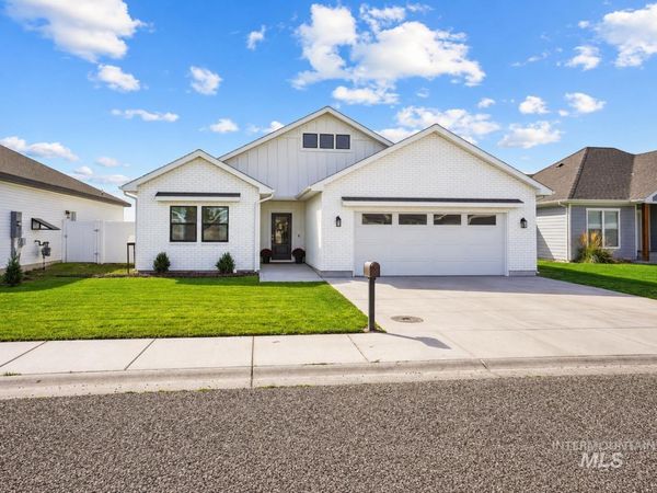 245 South Hills, Burley, ID 83318