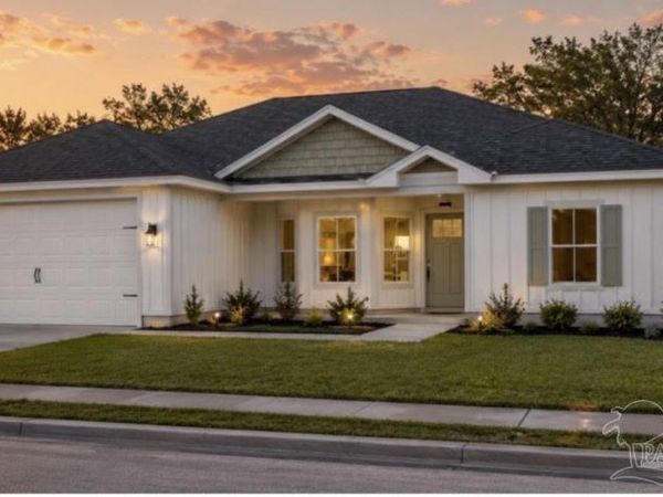 4710 W Lynn Rd, Milton, FL 32583
