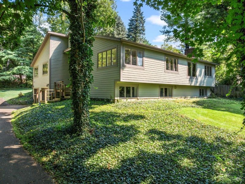303 E Whipp Road, Washington Township, OH 45459 Photo 1