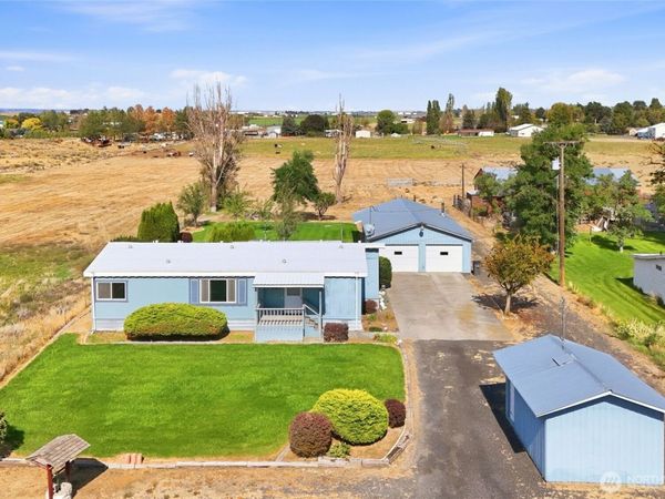 9664 NE Maple Drive , Moses Lake, WA 98837