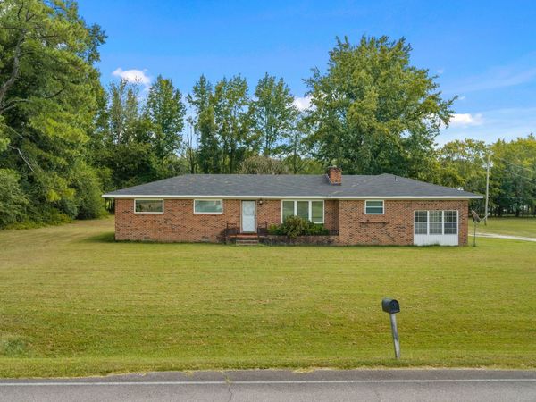 2000 County Road 259 , Florence, AL 35633