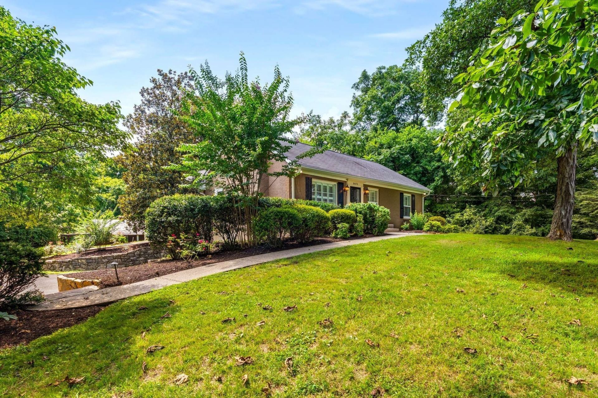 8475 Mccrory Ln, Nashville, TN 37221 Main Photo