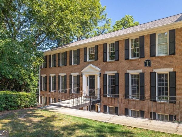 1101 NW Collier Road NW, Unit T5, Atlanta, GA 30318