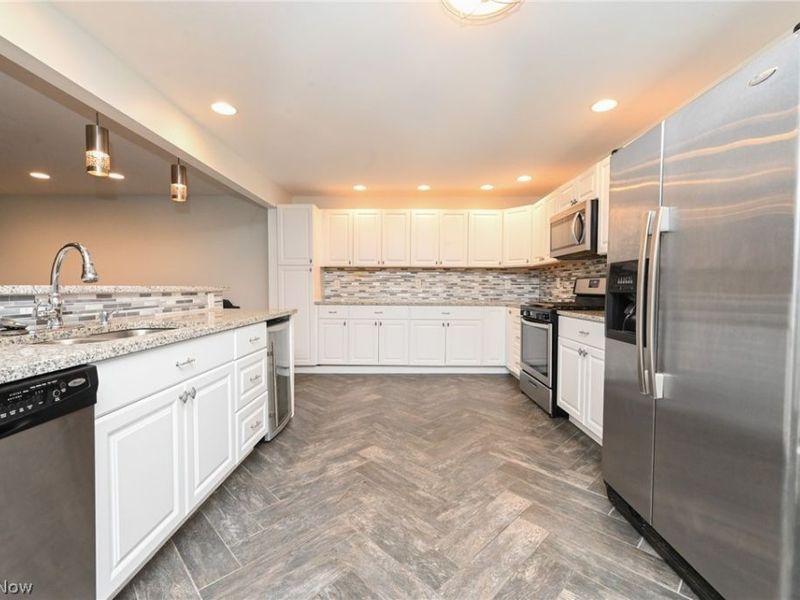 5207 Gargasz Drive, Lorain, OH 44053 Photo 11
