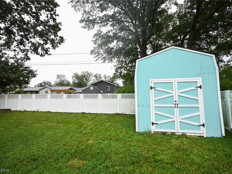 5207 Gargasz Drive, Lorain, OH 44053 Photo 46