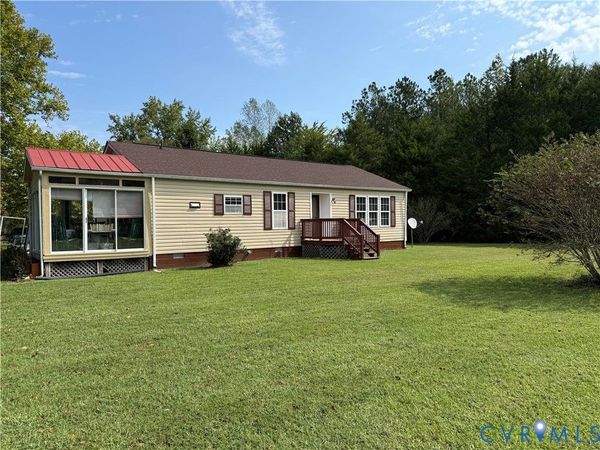 237 Sandy Point Road , West Point, VA 23181