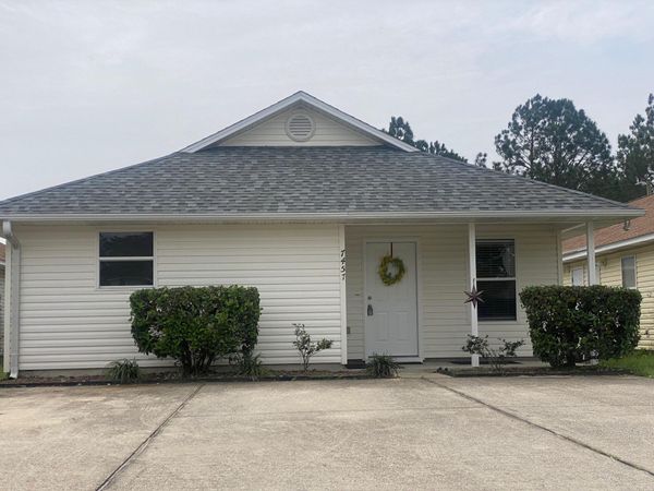 7457 Harvest Village Court, Navarre, FL 32566