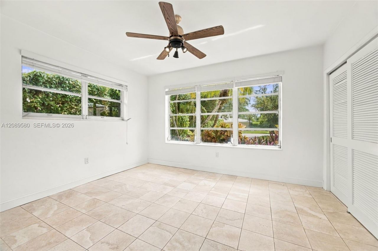 1325 Blue Rd, Coral Gables, FL 33146 Photo