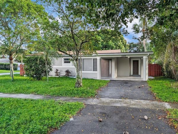 5500 SW 7th St , Margate, FL 33068