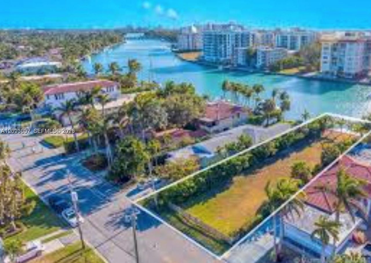 9480 Bay Dr , Surfside, FL 33154 Photo
