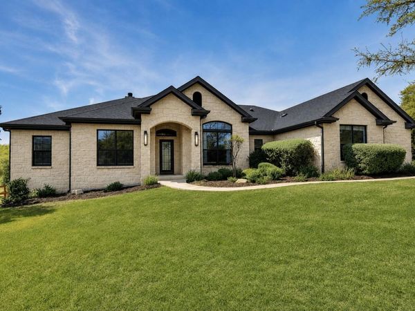 300 High Plains DR, Dripping Springs, TX 78620