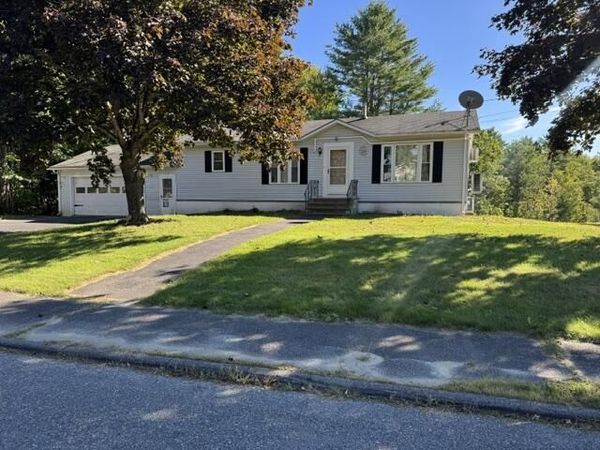 21 Bunny Street , Augusta, ME 04330