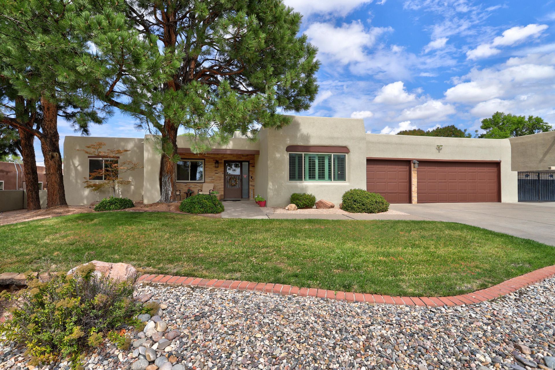 9009 Camino Del Sol Ne, Albuquerque, NM 87111 Main Photo