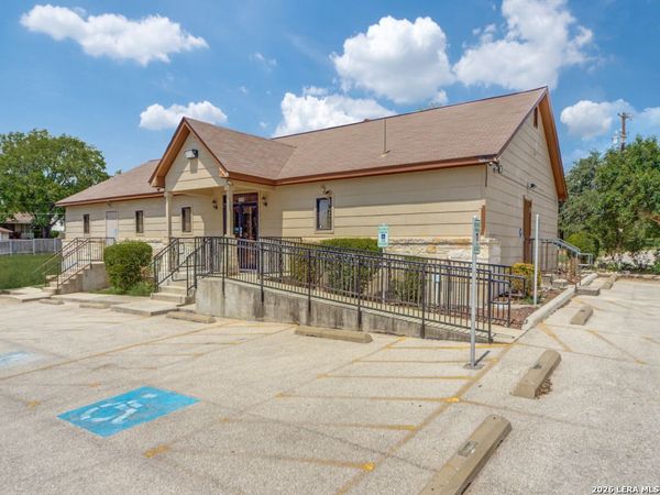 6139 Ingram, San Antonio, TX 78238