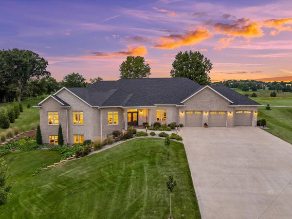 6451 Torrey Pines Drive, Asbury, IA 52002