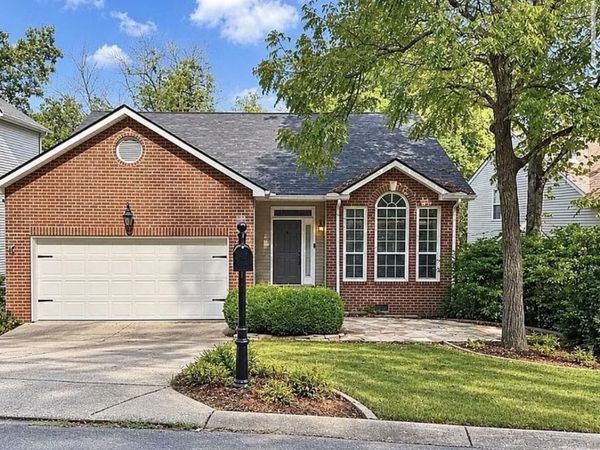 933 S Woodstone LN , Nashville, TN 37211