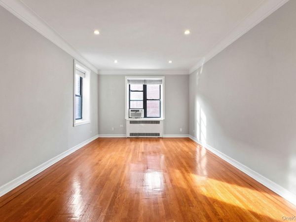 25-40 31st Avenue , Unit 6E, Astoria, NY 11106