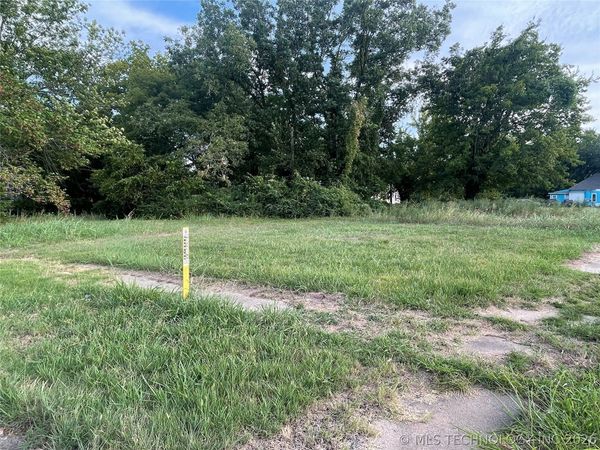 307 Fredonia Street , Muskogee, OK 74403