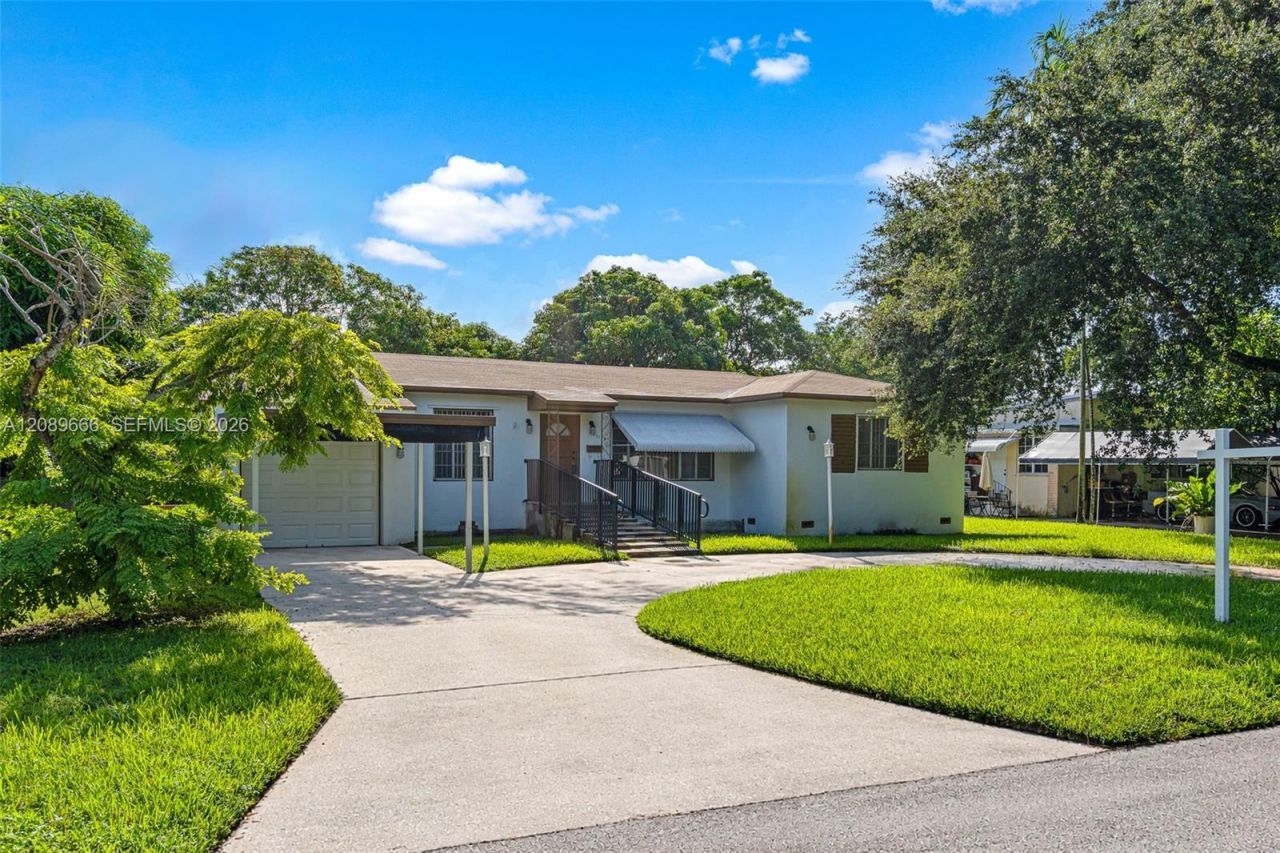 13145 NW 1st Ave, Miami, FL 33168 Photo
