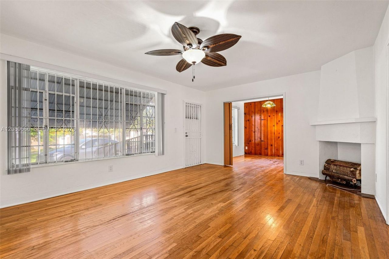 13145 NW 1st Ave, Miami, FL 33168 Photo