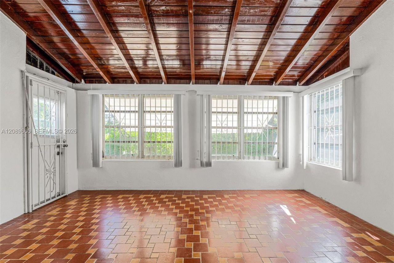 13145 NW 1st Ave, Miami, FL 33168 Photo