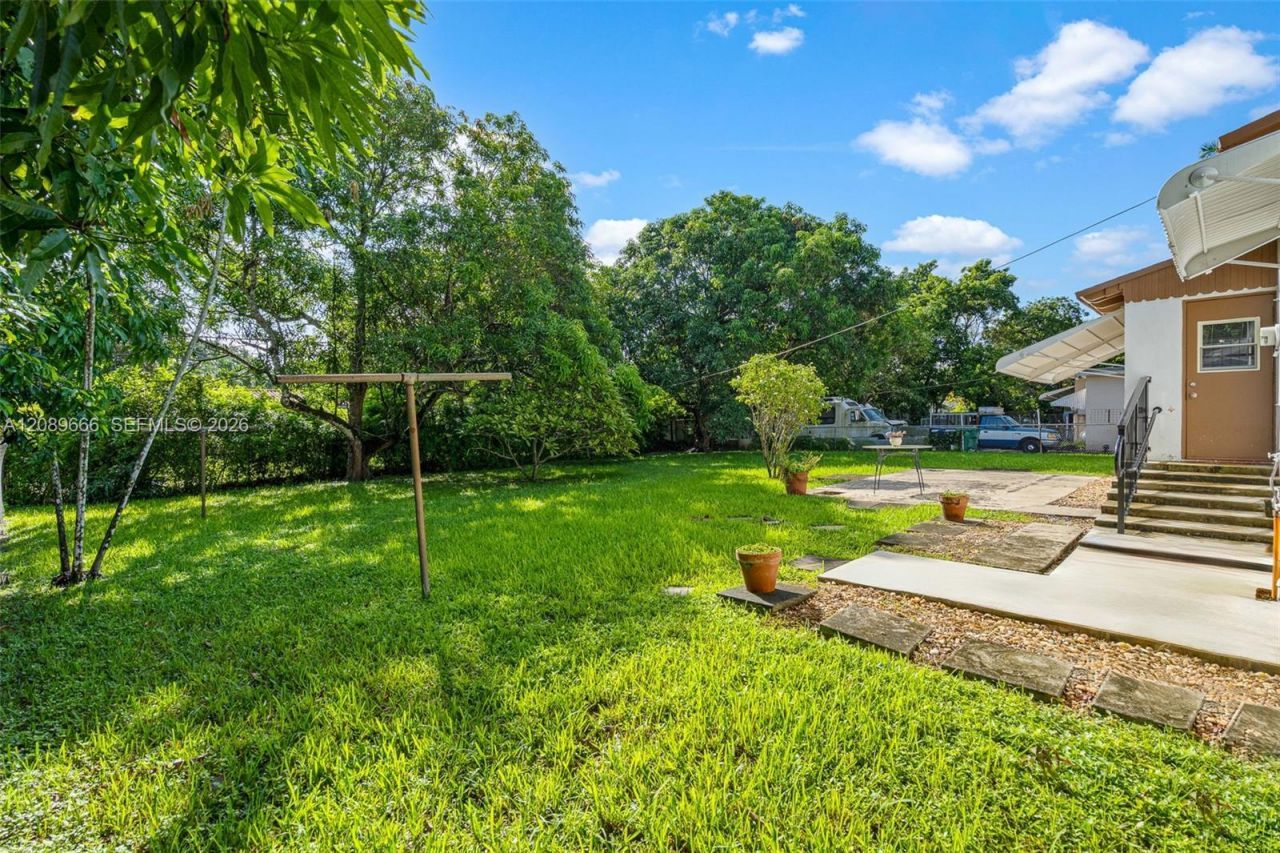 13145 NW 1st Ave, Miami, FL 33168 Photo