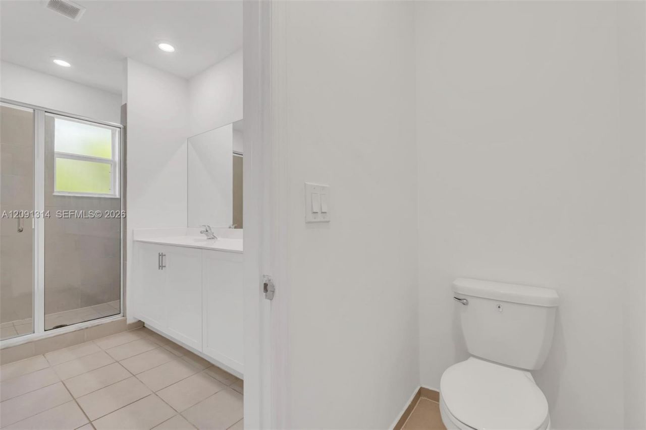 2683 SE 12th St , Homestead, FL 33035 Photo
