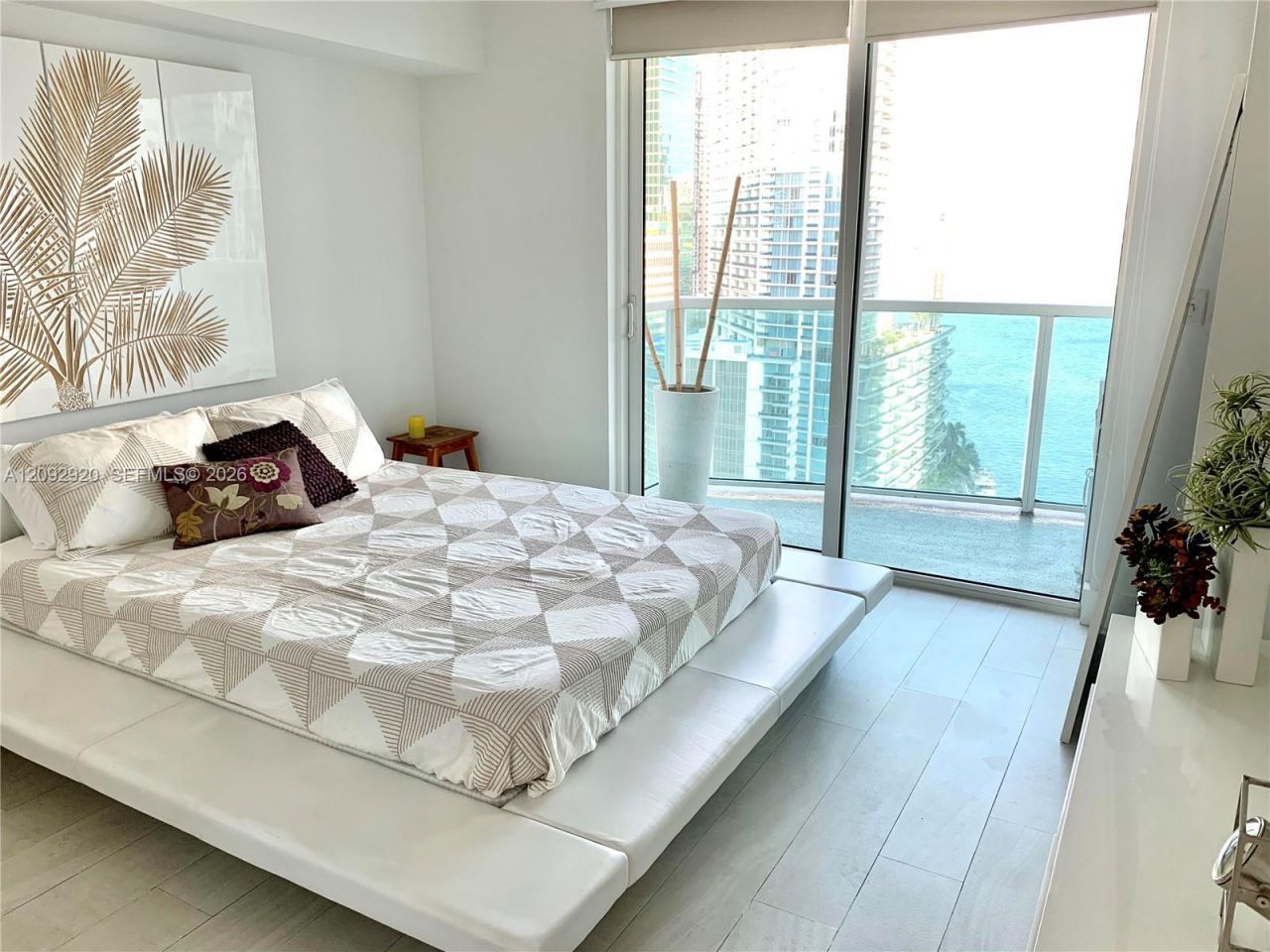 31 SE 5th St , Unit 2806, Miami, FL 33131 Photo
