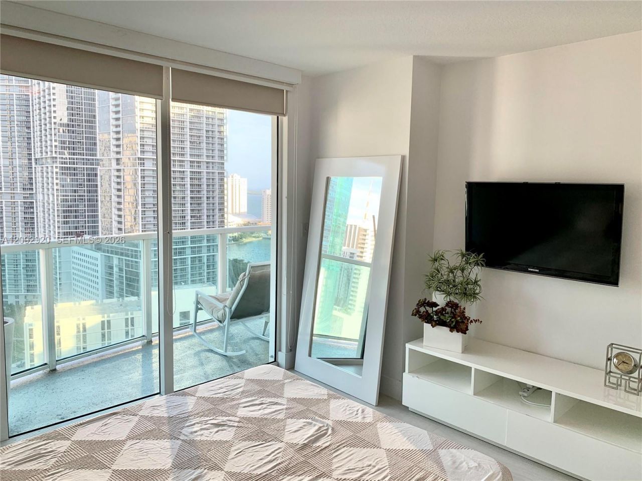31 SE 5th St , Unit 2806, Miami, FL 33131 Photo