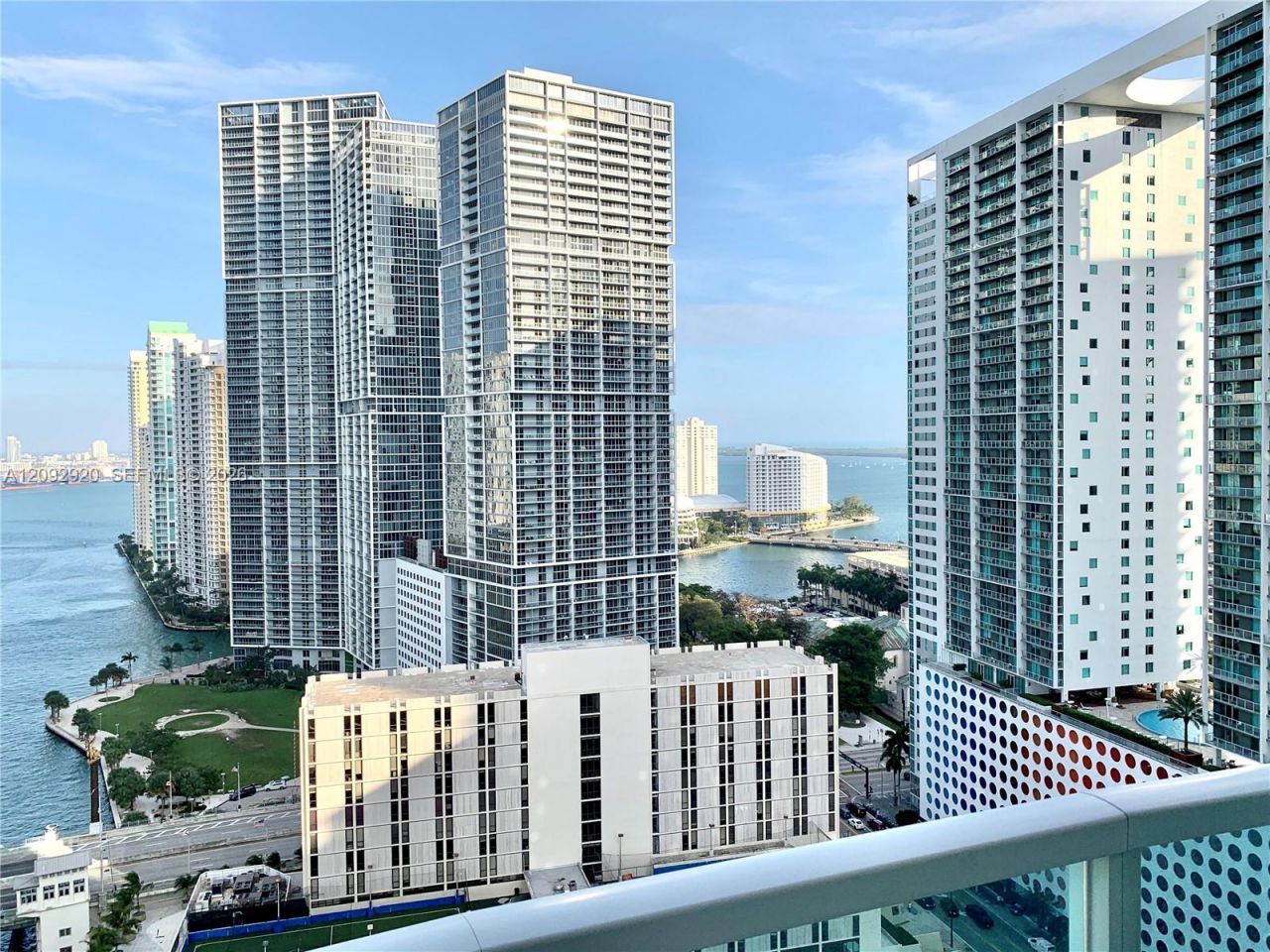 31 SE 5th St , Unit 2806, Miami, FL 33131 Photo