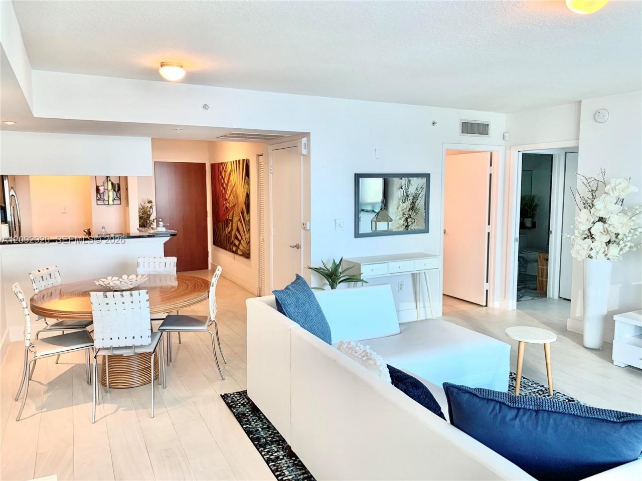 31 SE 5th St , Unit 2806, Miami, FL 33131 Photo