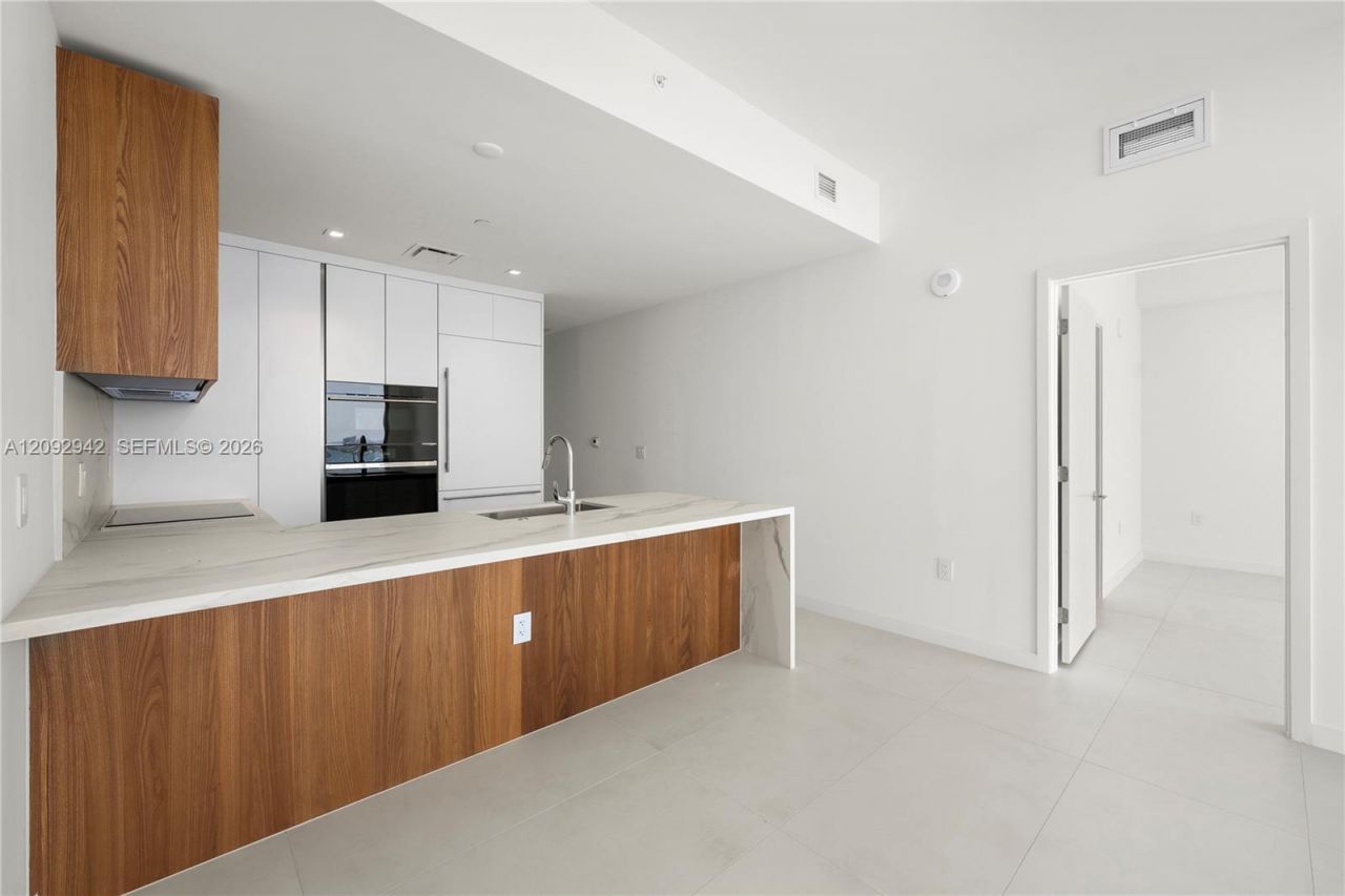 1400 Biscayne Boulevard, Unit 3005, Miami, FL 33132 Photo